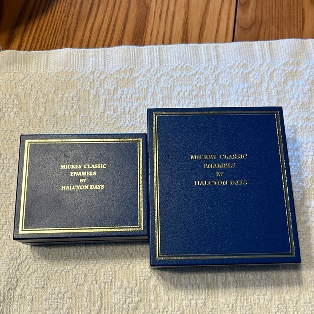 Halcyon Mickey Classic Enamels Bundle - Picture 15 of 15
